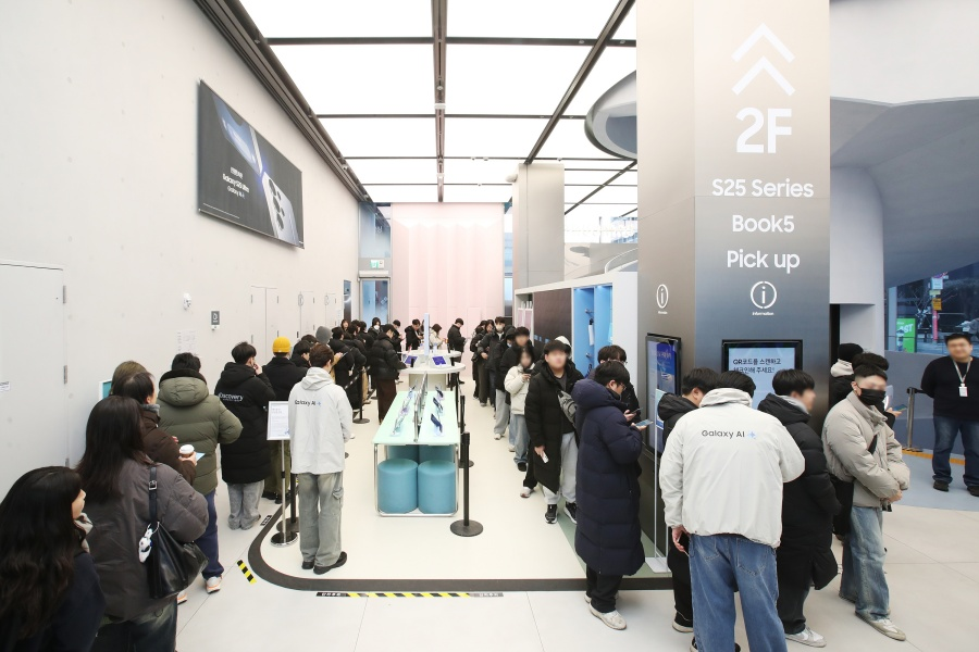 삼성 갤S25 시리즈, 최단기간 300만대 판매…국내서 돌풍