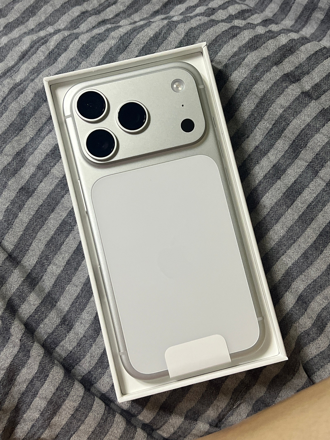 페페에서 아이폰17프로 갈아탔습니다.